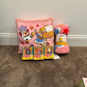 Rainbow brite bundle travel blanket squishy pillow 3 figurines NWT